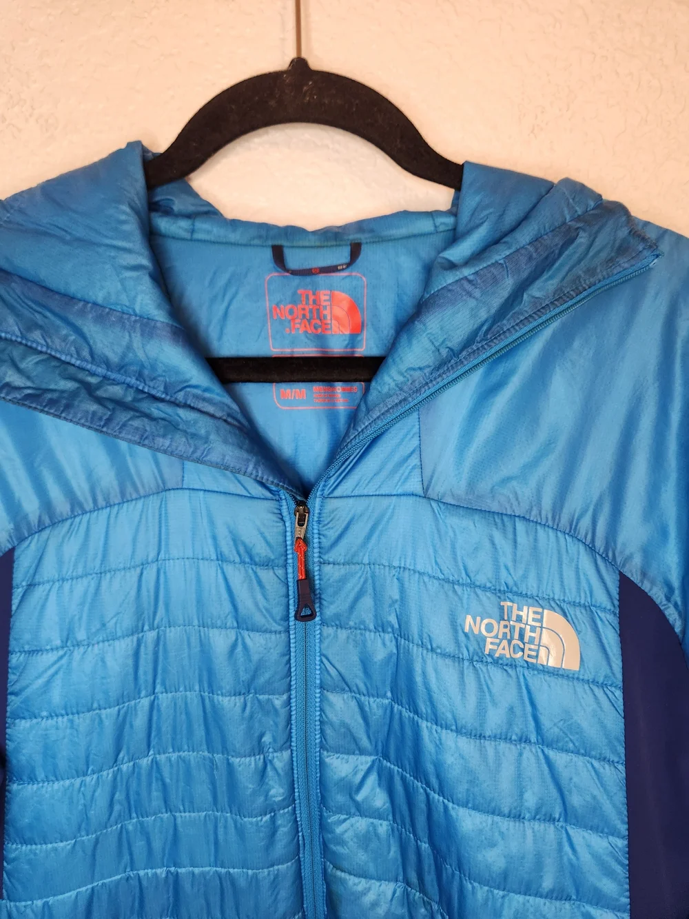 The North Face Men's Summit Series Jacket Size M Electric blue